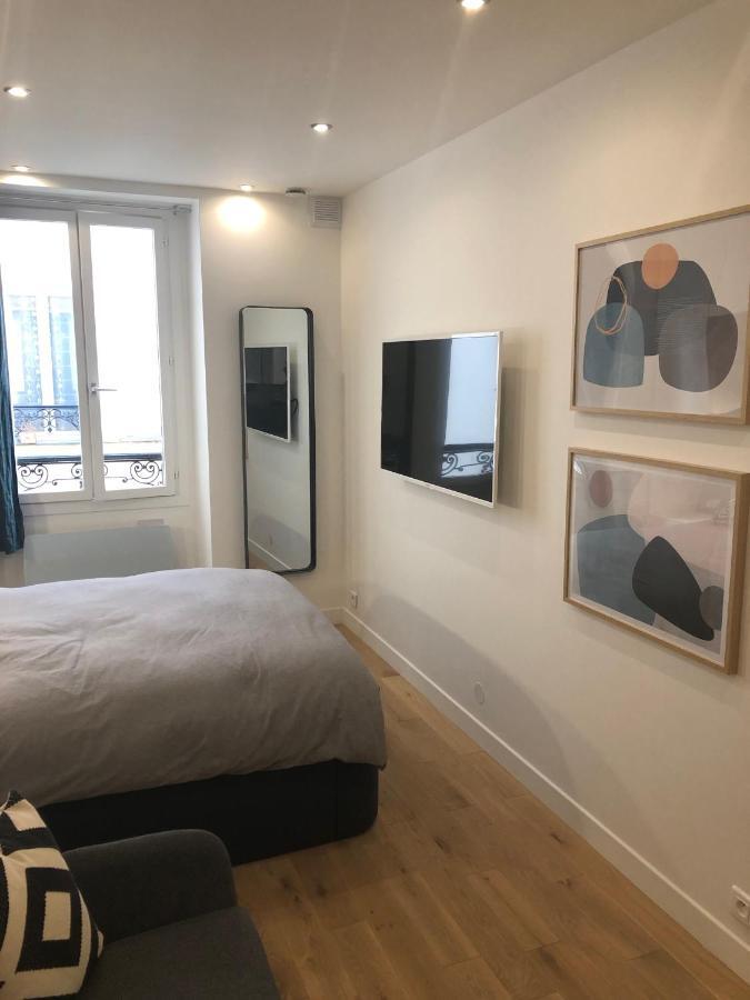 Studio Design Proche Champs-Elysees Paris Exteriör bild